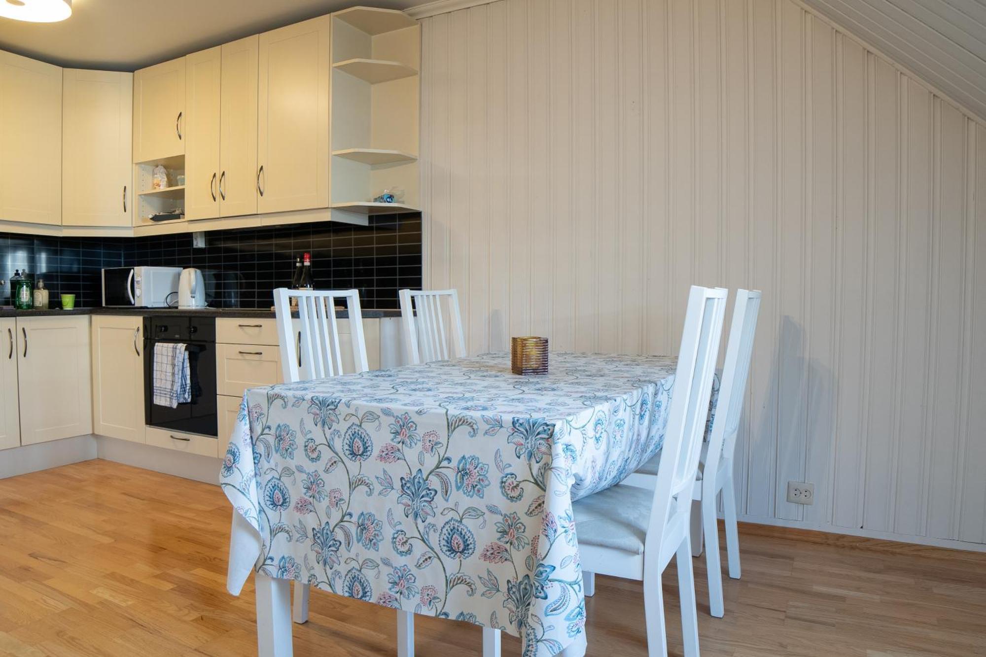 2 And 3 Rooms Apartments Тромсе Номер фото
